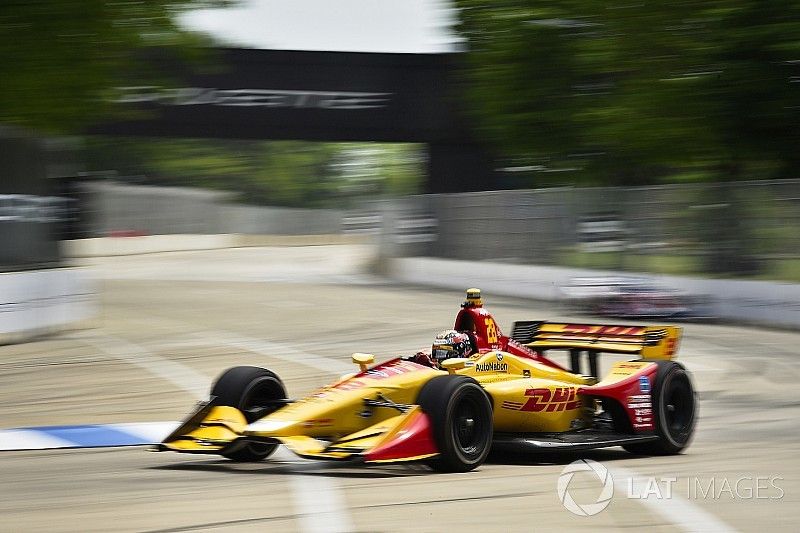 Detroit IndyCar: Hunter-Reay tops FP2, King shunts hard