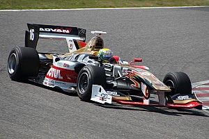 Super Formula Suzuka: Yamamoto gagalkan debut pole Fukuzumi