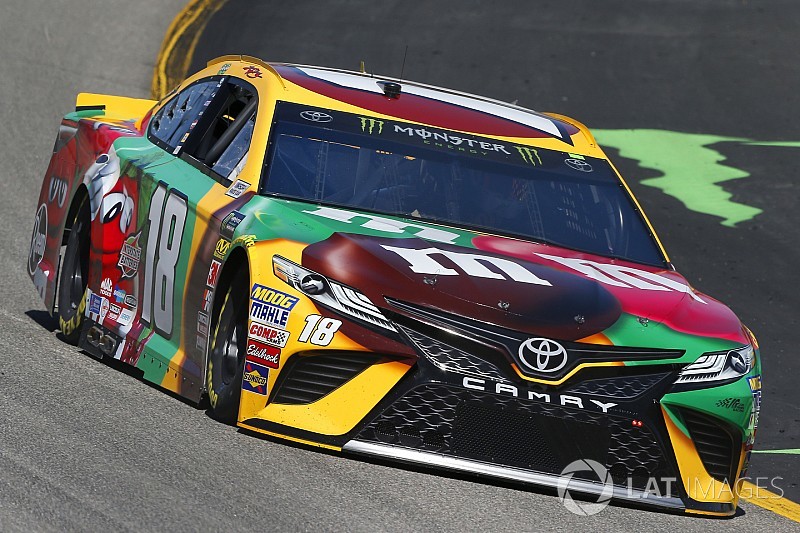 Kyle Busch sumó su tercera victoria consecutiva en Richmond