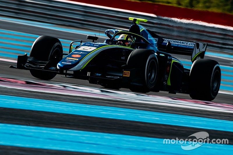 Norris domine pour un doublé Carlin