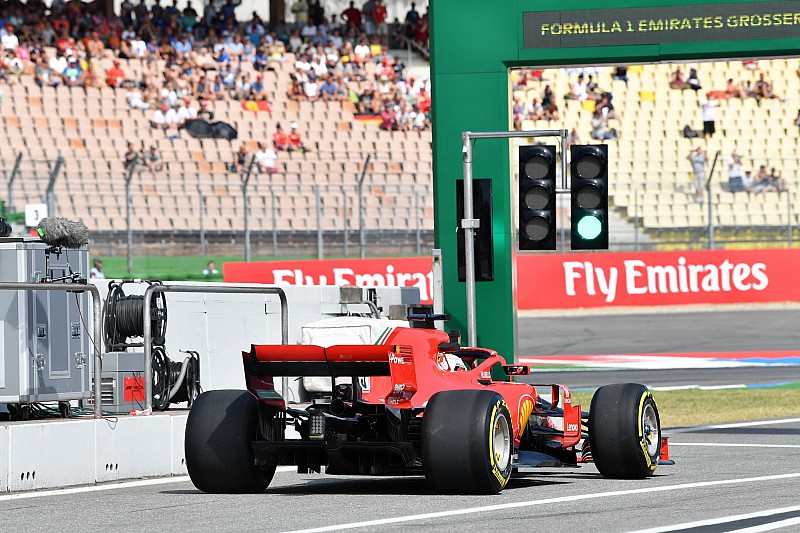 Ferrari mit neuem Auspuff-System in Hockenheim