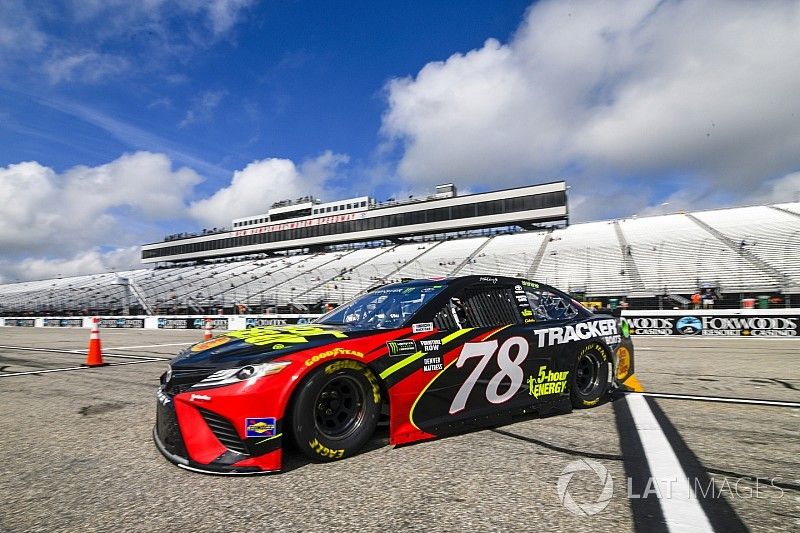 Martin Truex Jr. termina en la cima de la práctica final de Cup