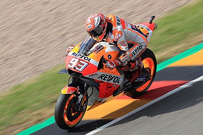 Márquez vence nona seguida na Alemanha com Rossi em 2º