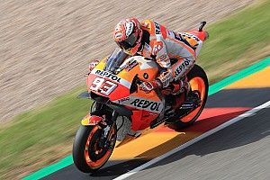 Márquez vence nona seguida na Alemanha com Rossi em 2º