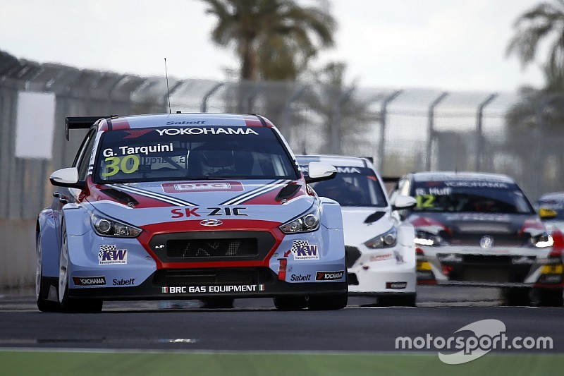 Tarquini è un fulmine: pole position per Gara 3 nel dominio Hyundai