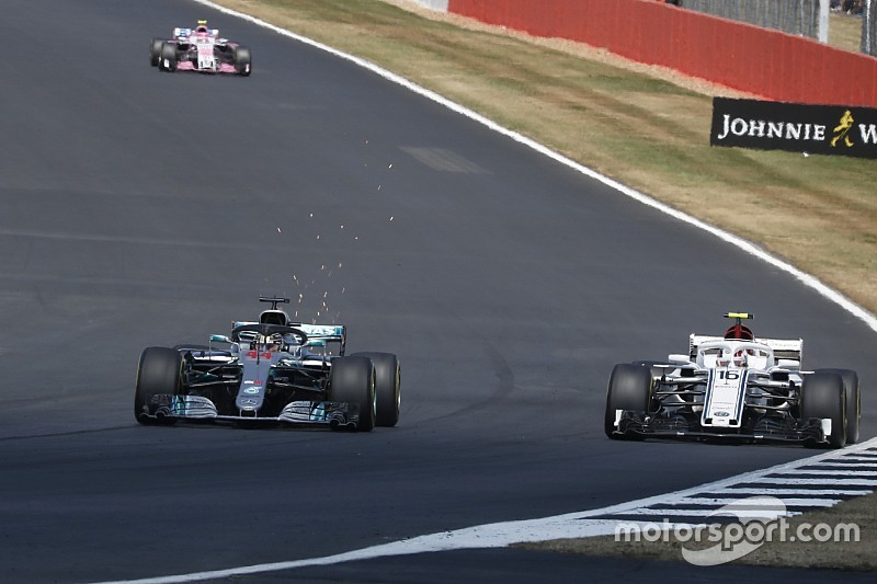 Vasseur "ne compare pas" Leclerc et Hamilton