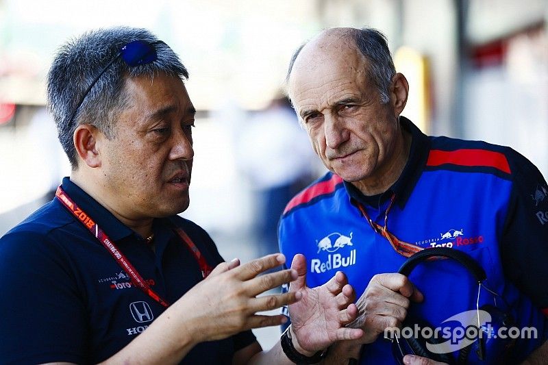 Masashi Yamamoto, directeur général, Honda Motorsport, et Franz Tost, Team Principal, Toro Rosso