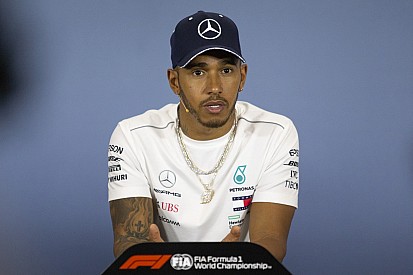 Hamilton: Perderia coletiva para ver Inglaterra x Suécia