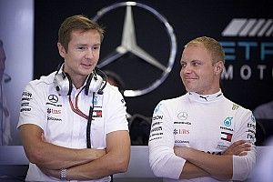 В Mercedes попробовали перевести историю с «ведомым» Боттасом в шутку