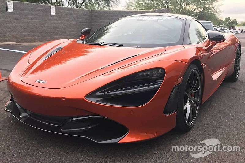 De Mclaren 720S? Dat is dan 23 bitcoins, alstublieft!