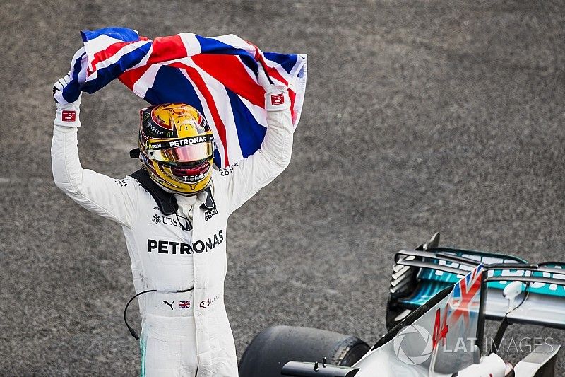 Le Champion du monde 2017 Lewis Hamilton, Mercedes AMG F1