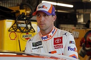 Denny Hamlin undergoes successful shoulder surgery