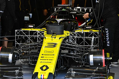 Hivatalos: nagyon nagy nevet fogott a Renault – Fry a fedélzeten!