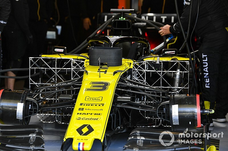 Hivatalos: nagyon nagy nevet fogott a Renault – Fry a fedélzeten!
