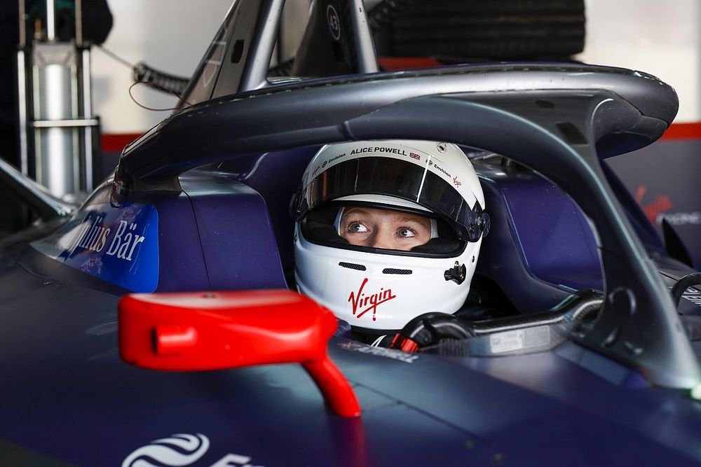 Alice Powell, Rookie Test Driver for Envision Virgin Racing, Audi e-tron FE06 