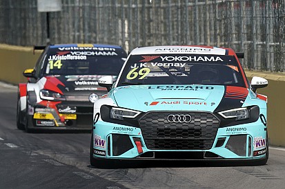 Audi non aggiornerà la RS 3 LMS TCR, ma andrà avanti. Per ora...