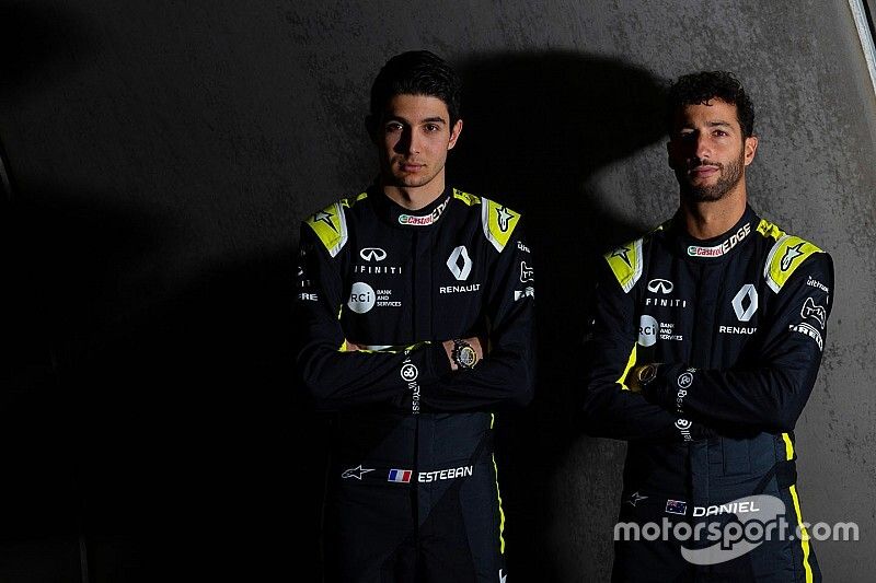 Ocon: "Ricciardo ile olan iletişimim, Perez'e göre daha iyi"