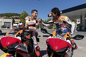 Lorenzo y Crivillé miran al pasado