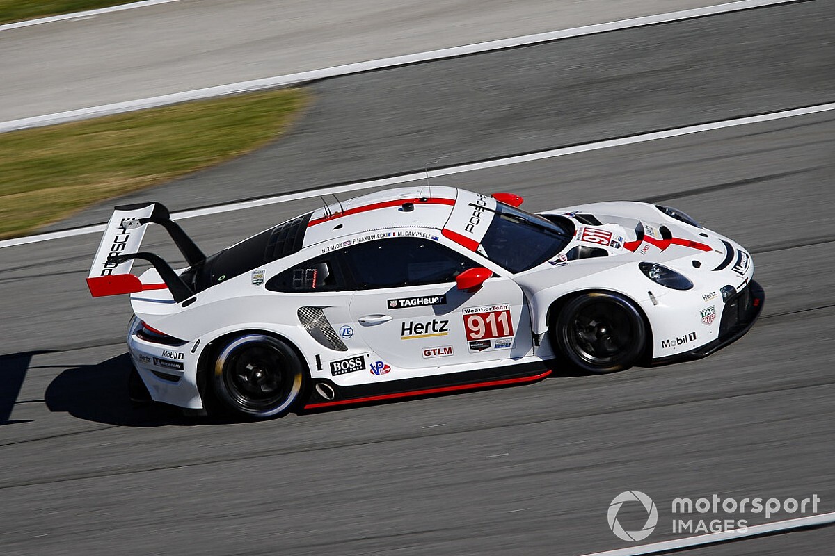 Dwa Porsche wycofane z Le Mans
