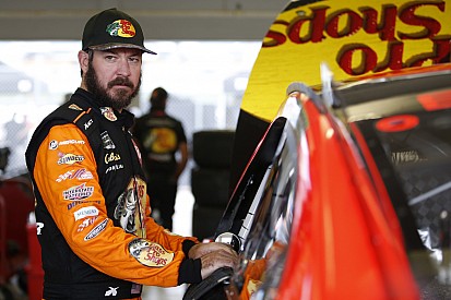 Martin Truex Jr. dominates first stage at Homestead