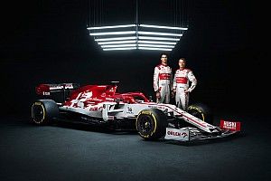 Hivatalos képeken a 2020-as Alfa Romeo idei F1-es festése