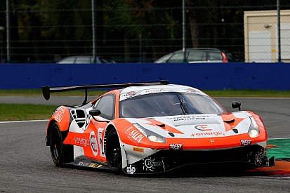 Monza, Libere 1: la Ferrari di Di Amato-Vezzoni vola