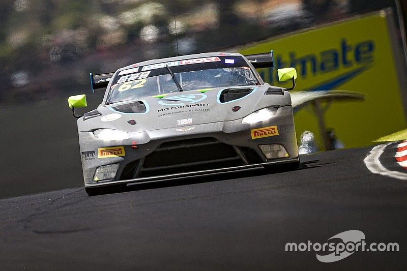 #62 R - Motorsport Aston Martin Vantage AMR GT3: Luca Ghiotto, Marvin Kirchhöfer, Oliver Caldwell