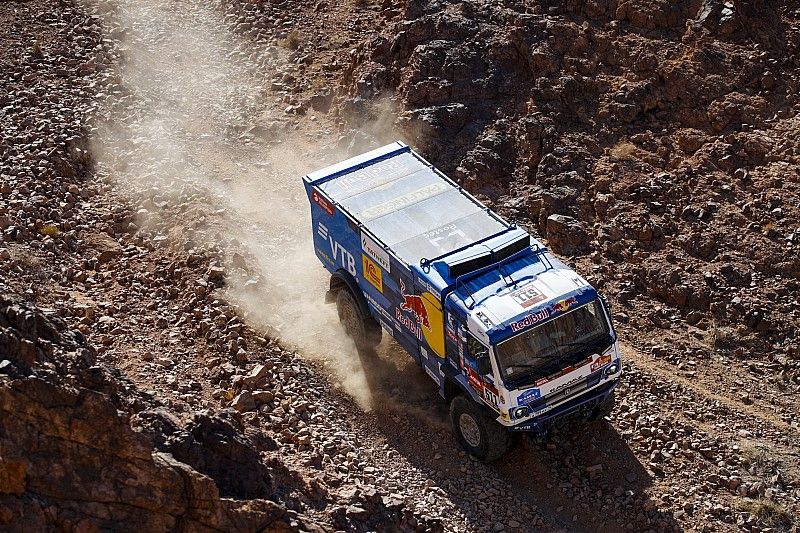 #511 Team KAMAZ Master: Andrey Karginov, Andrey Mokeev, Igor Leonov