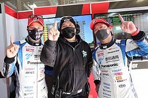 スーパーGT第6戦オートポリス予選レポート(GT300):31号車プリウスの嵯峨がポールポジションを獲得