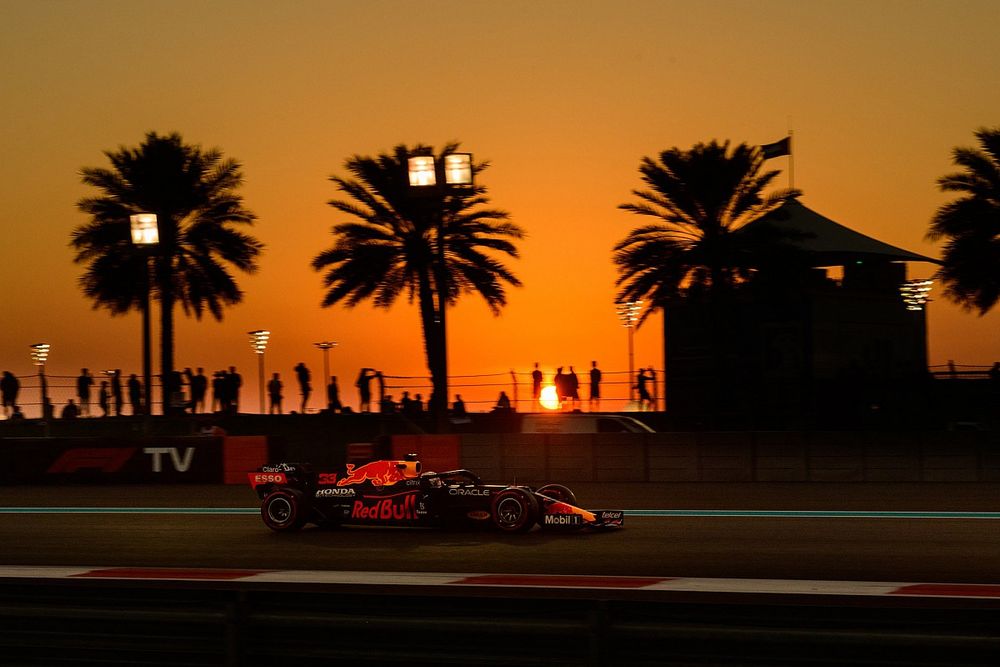 Gdzie Red Bull przegrywa z Mercedesem?