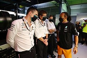 Mercedes, Hamilton'ın Katar performansına şaşırmış