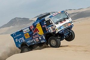 Nikolaev, Iakovlev y Rybakov ganan etapa y son líderes en camiones