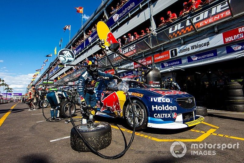 Shane van Gisbergen, Triple Eight Race Engineering Holden