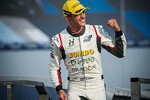 Van Kalmthout maakt testdebuut in IndyCar: “Geweldige eerste dag”