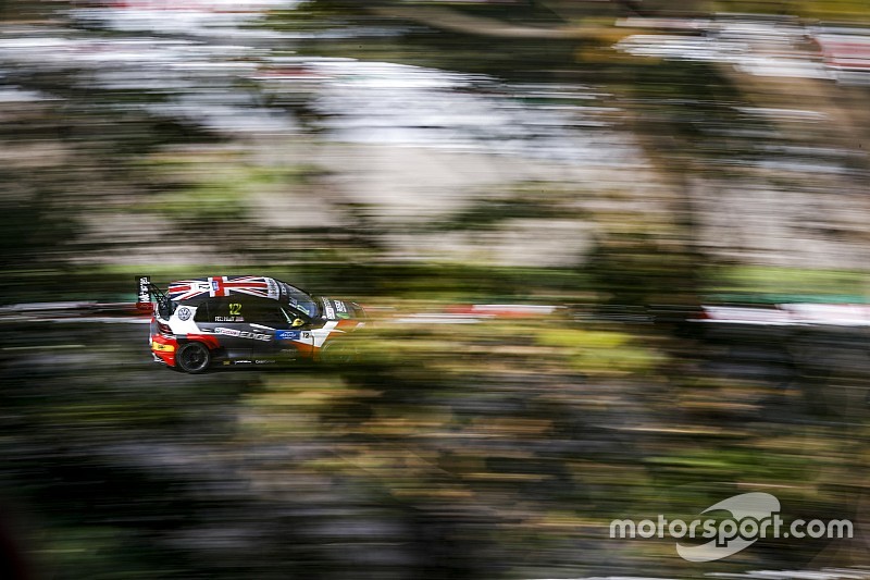 Huff nyerte a második futamot, Michelisz dobogós Szuzukában