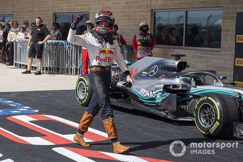 Max Verstappen, Red Bull Racing celebrates in parc ferme 