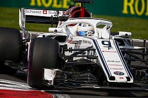 Sauber pilotları araçtan memnun değil