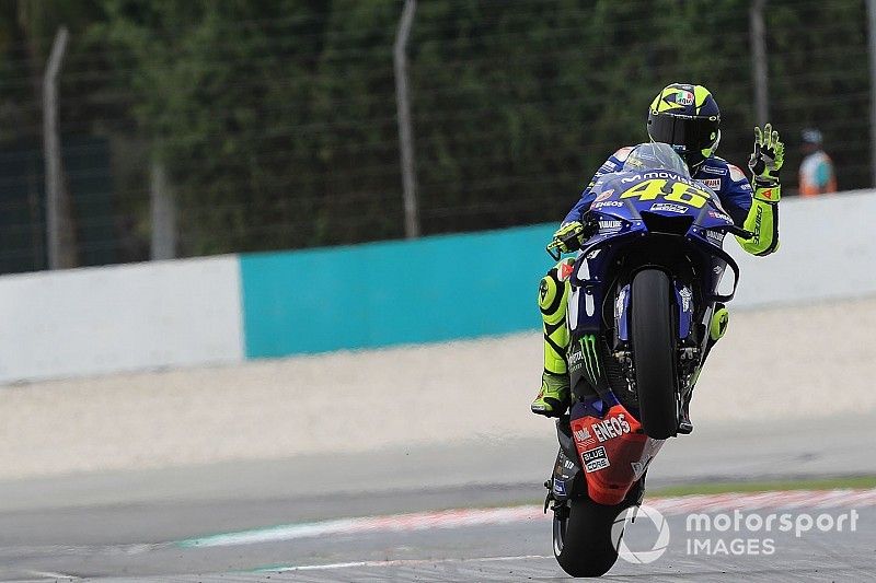 Valentino resta cauto: "E' presto per dire che domenica saremo a posto, ma l'inizio è stato buono"