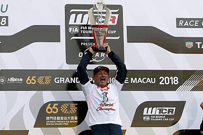 Fotogallery WTCR: a 56 anni Gabriele Tarquini è ancora Campione del Mondo!