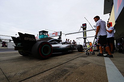 Hamilton: nevetséges, hogy ilyen sok az egy kerékcserés nagydíj