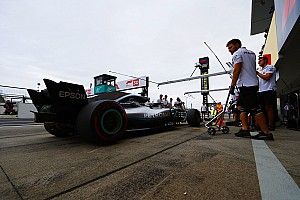 Hamilton: nevetséges, hogy ilyen sok az egy kerékcserés nagydíj