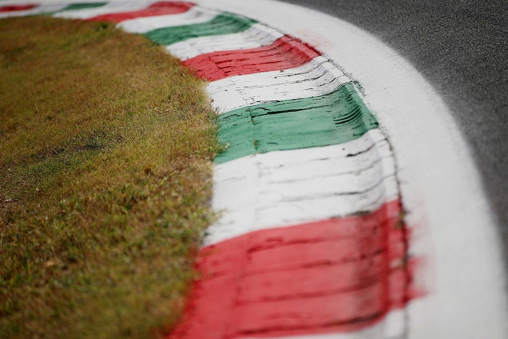 FIA, Monza'nın iki virajı konusunda pilotları uyardı