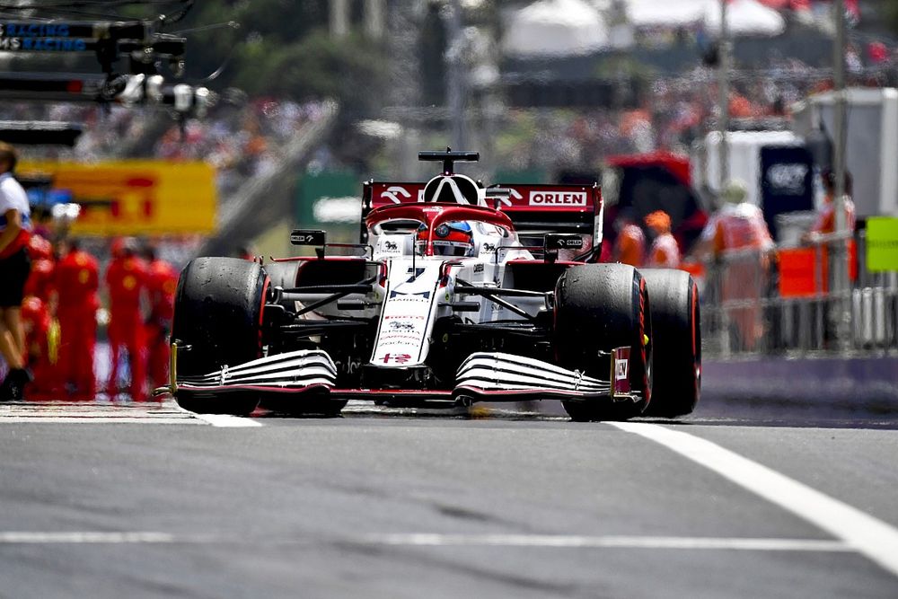 Pitlanecrash Raikkonen met Mazepin veroorzaakt door defect pitstoplicht
