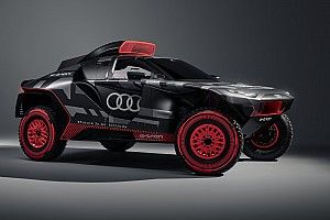 Три мотора и 4 км проводки: прототип Audi для «Дакара»