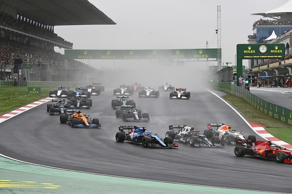 Cipratan Air di Istanbul Park Halangi Laju Lando Norris