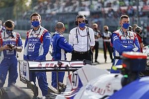Глава Haas: Мы не объявляли пилотов раньше из-за Мика