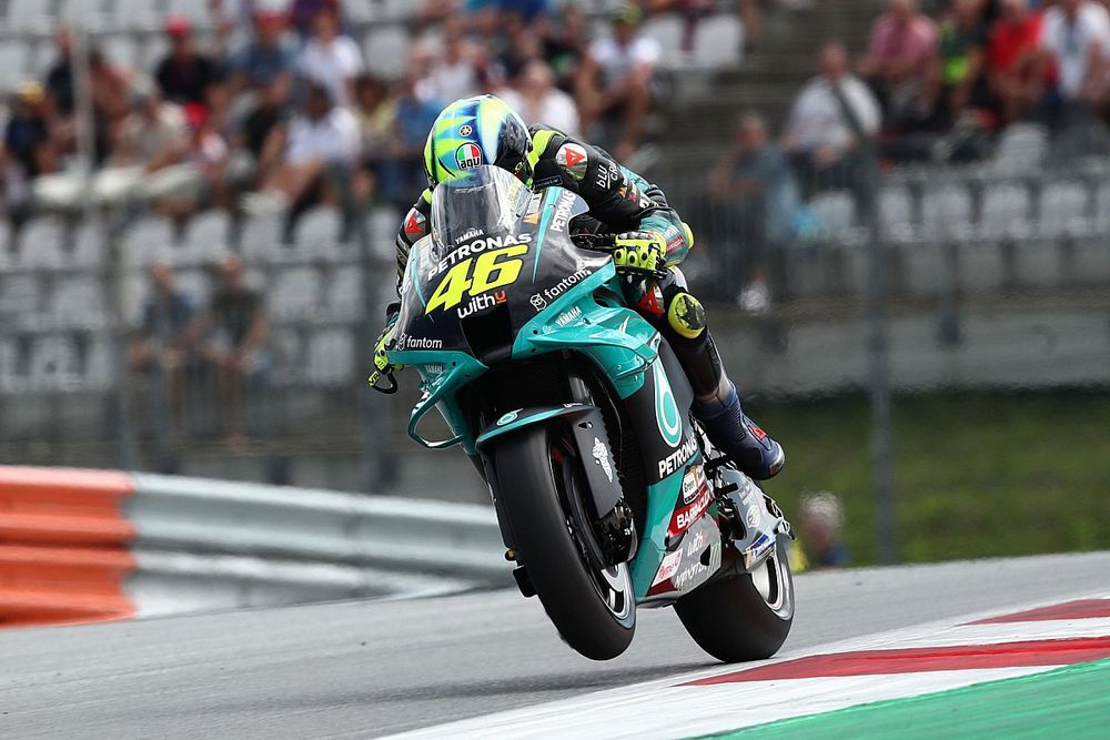 Rossi: "Se c'è troppa acqua, è pericoloso correre"
