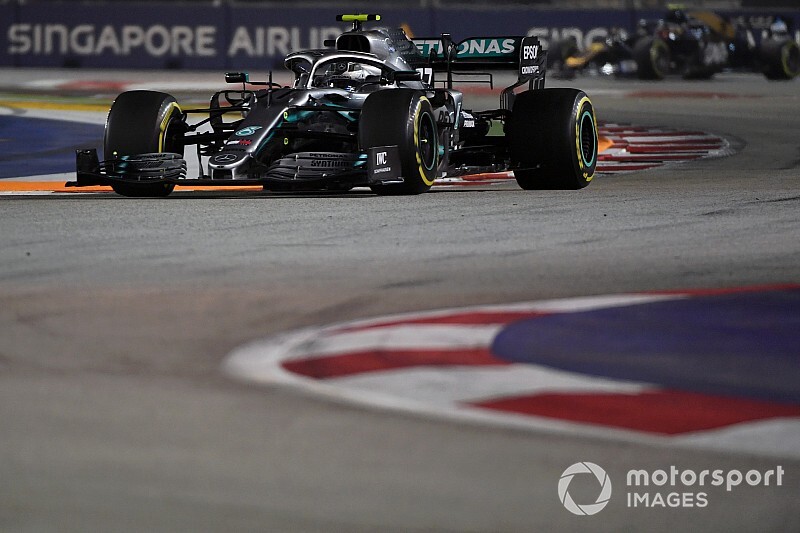 “Hamilton verknalde mijn ronde in Q3”, stelt Bottas
