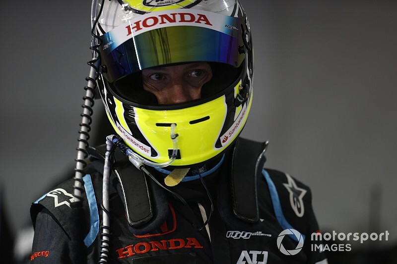 Button szerint a Ferrari és a rajongók is Leclerc mögött vannak