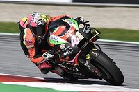 Espargar&oacute;: "La aceleraci&oacute;n y el paso por curva parecen de otra categor&iacute;a"